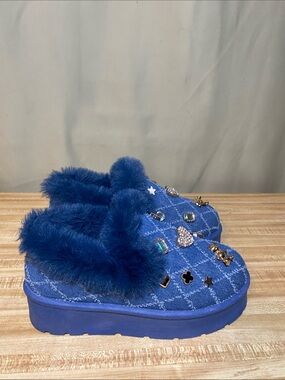 YOKI Blyth Faux Fur Blue Denim Platform Slippers with Embellishments Women’s 8